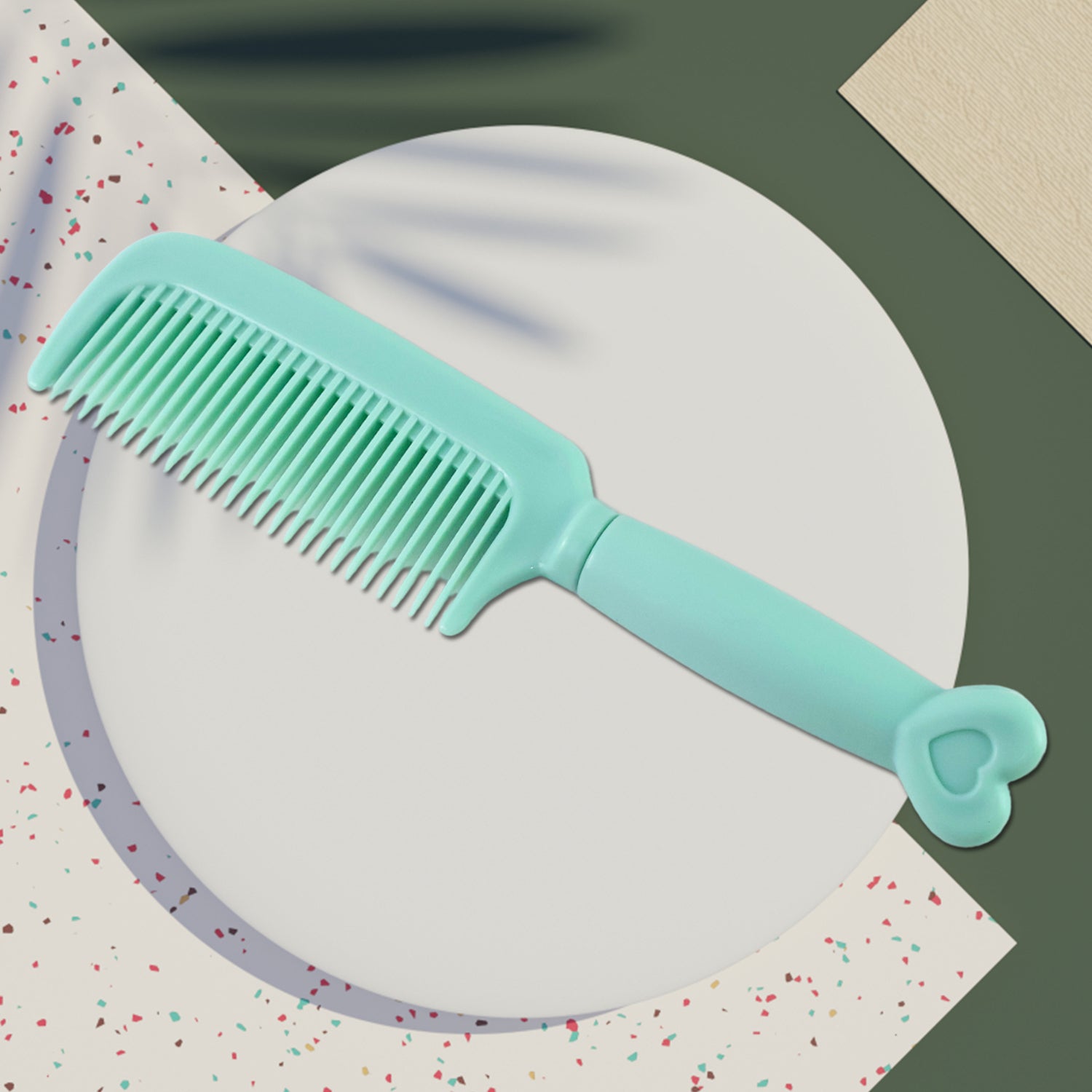 Plastic Hair Comb With Heart-shaped Handle (1 Pc) Plastic Hair Comb With Heart-shaped Handle (1 Pc)